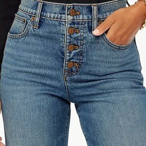 Wide-leg full-length jean in all-day stretch